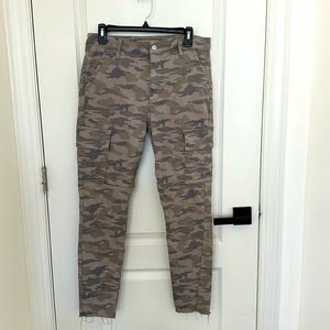 Charlie Camo Joes Jeans Sz30